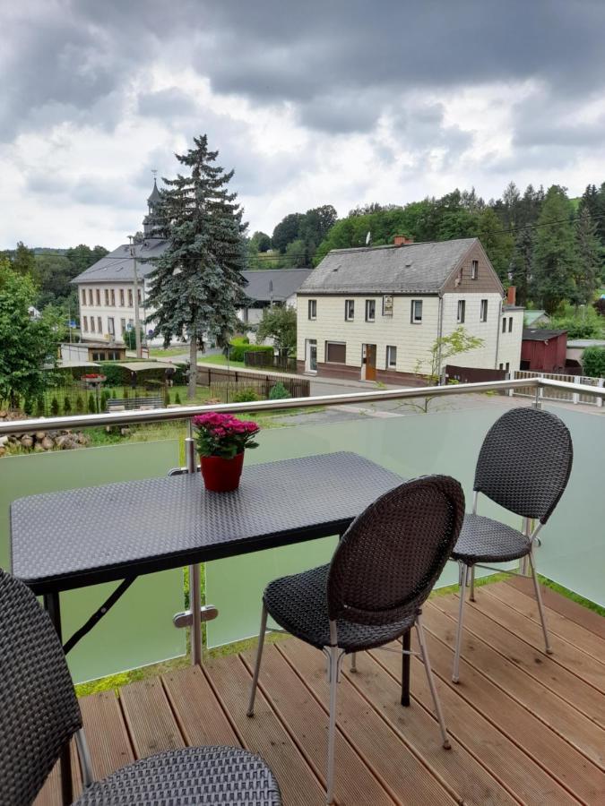 Ferienwohnungen Im Vogtland Heinsdorfergrund Bagian luar foto